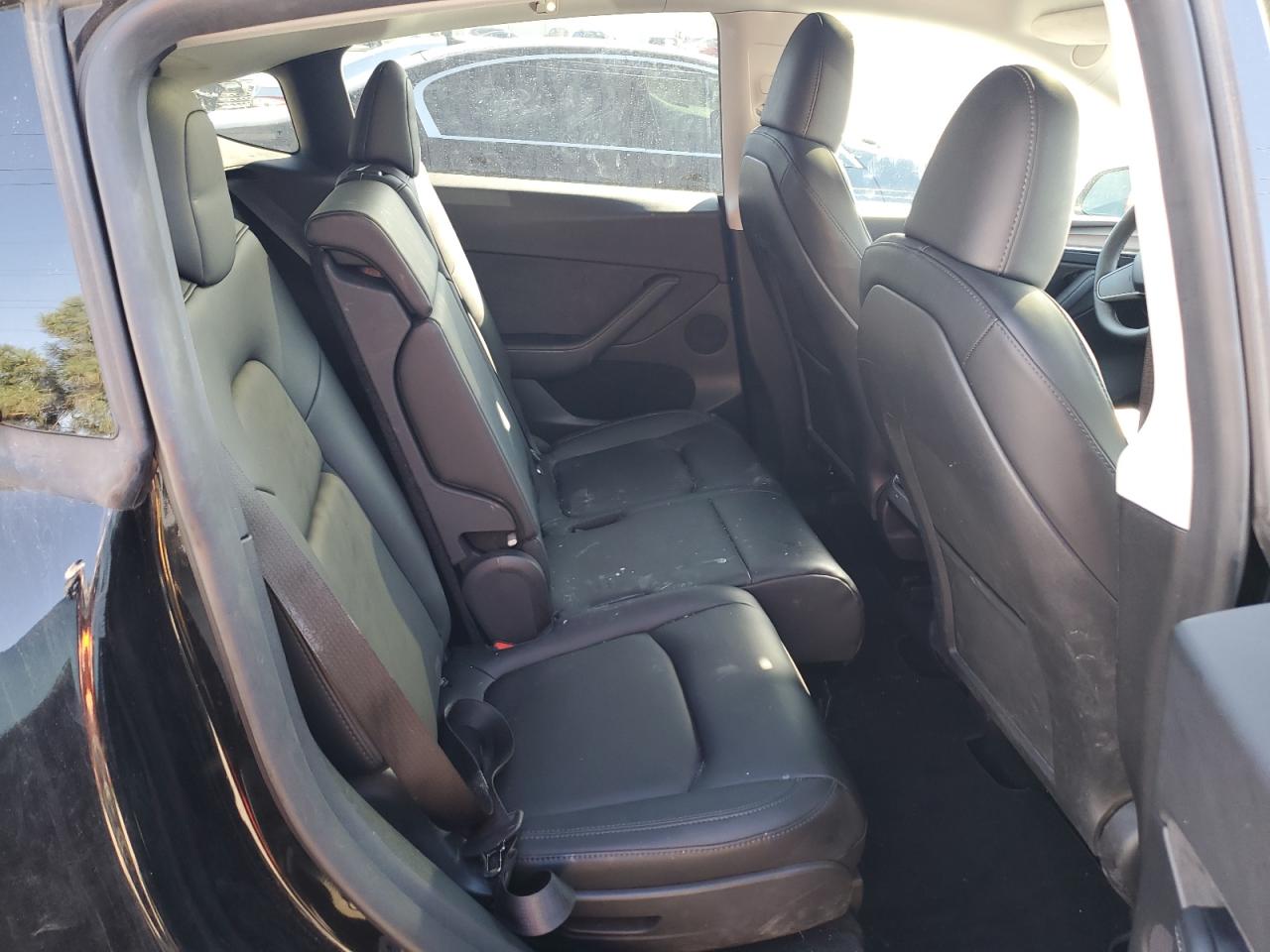 Tesla Model Y Image 6