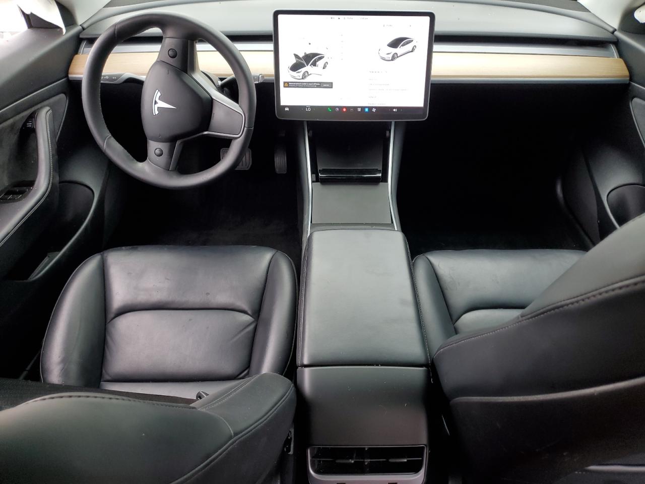 Tesla Model 3 Image 5