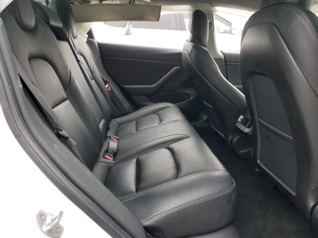 Tesla Model 3 Image 12