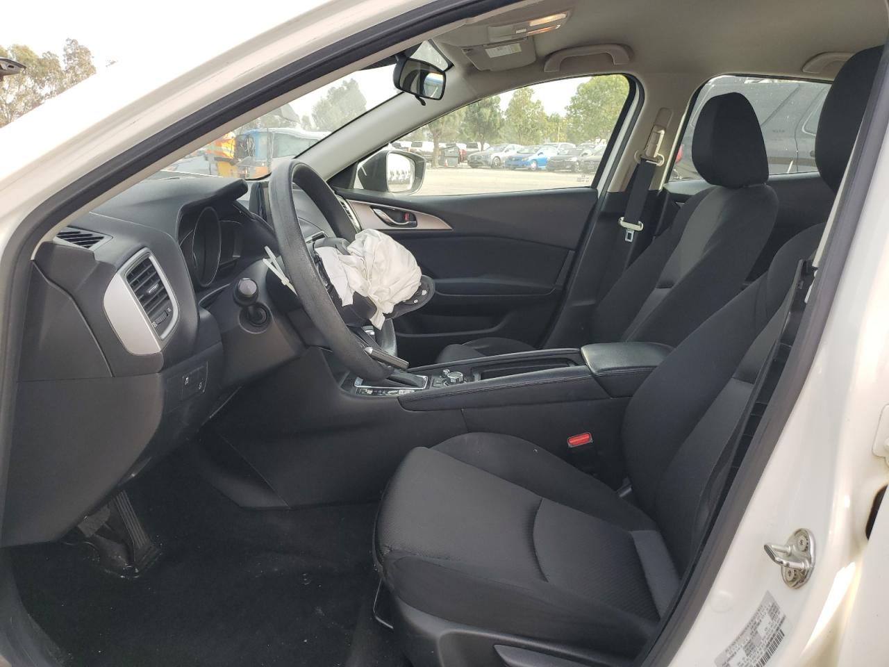 Mazda 3 Sport Image 5