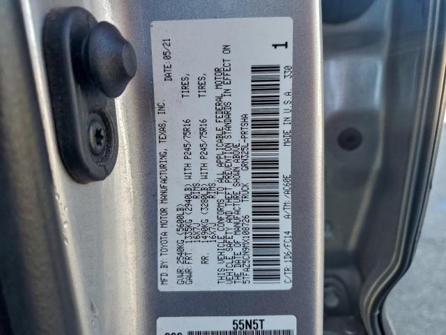 Toyota Tacoma Double Cab Image 9