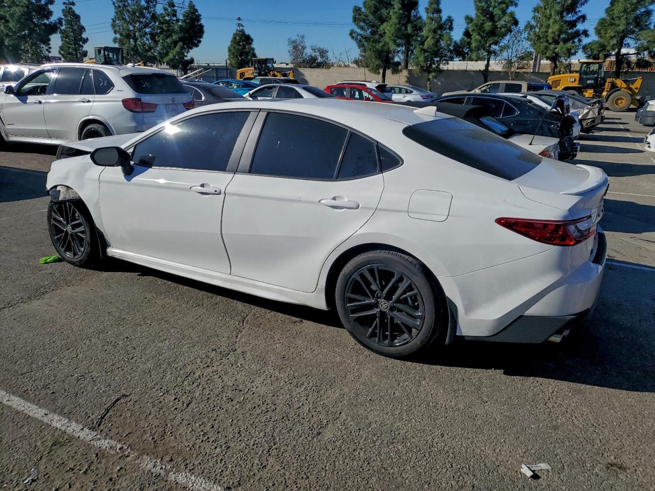 Toyota Camry Xse Image 8