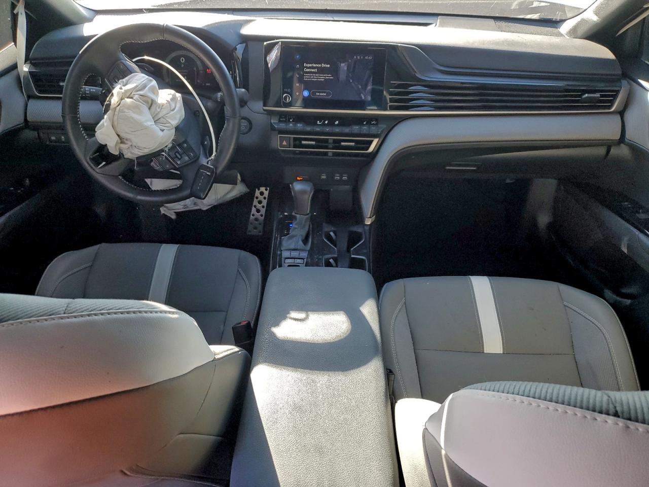 Toyota Camry Xse Image 10