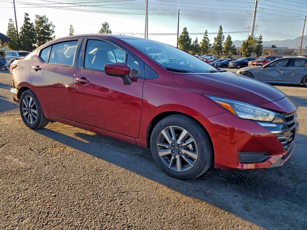 Nissan Versa Sv Image 3