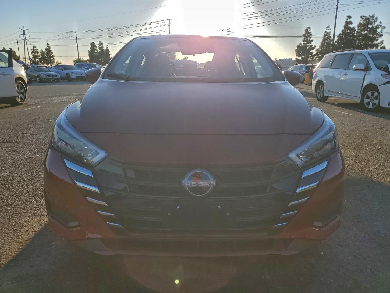 Nissan Versa Sv Image 9