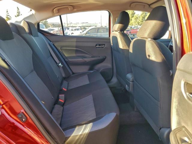 Nissan Versa Sv Image 2