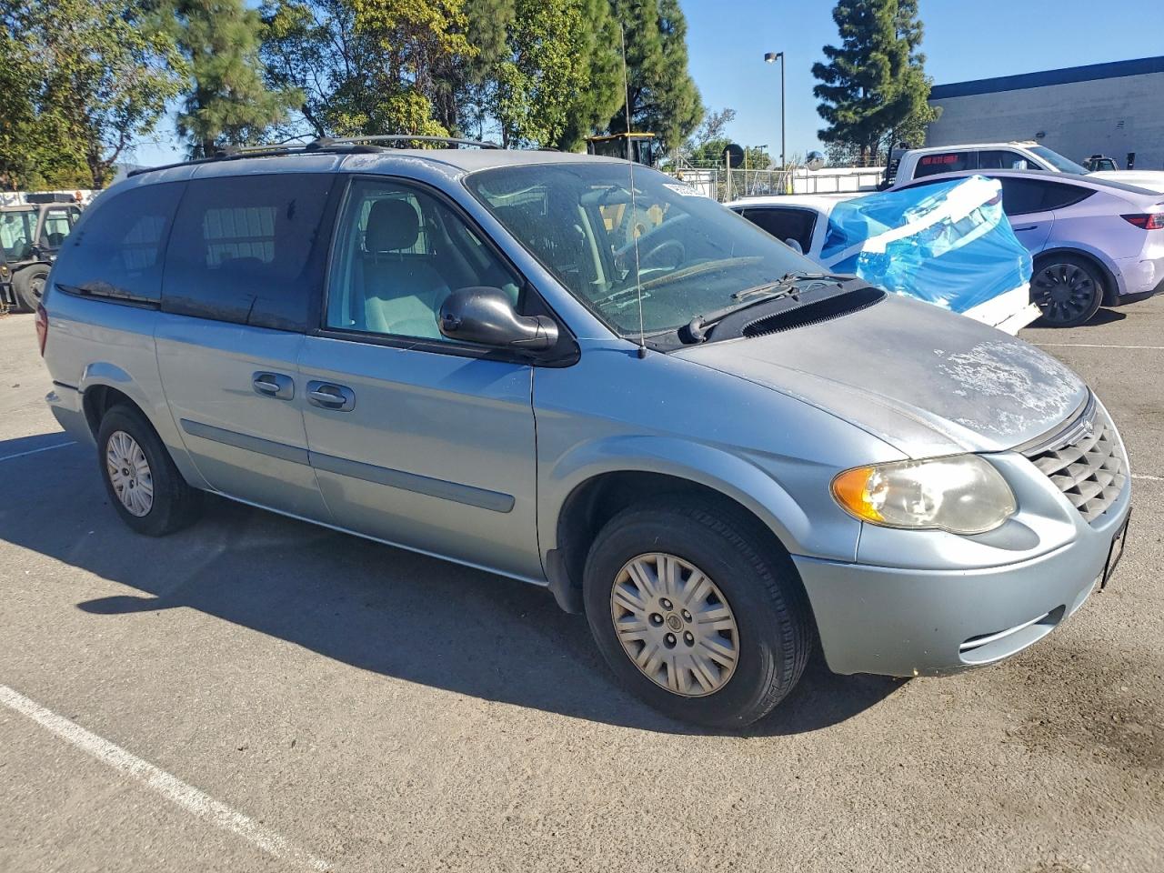 Chrysler Minivan Lx Image 10