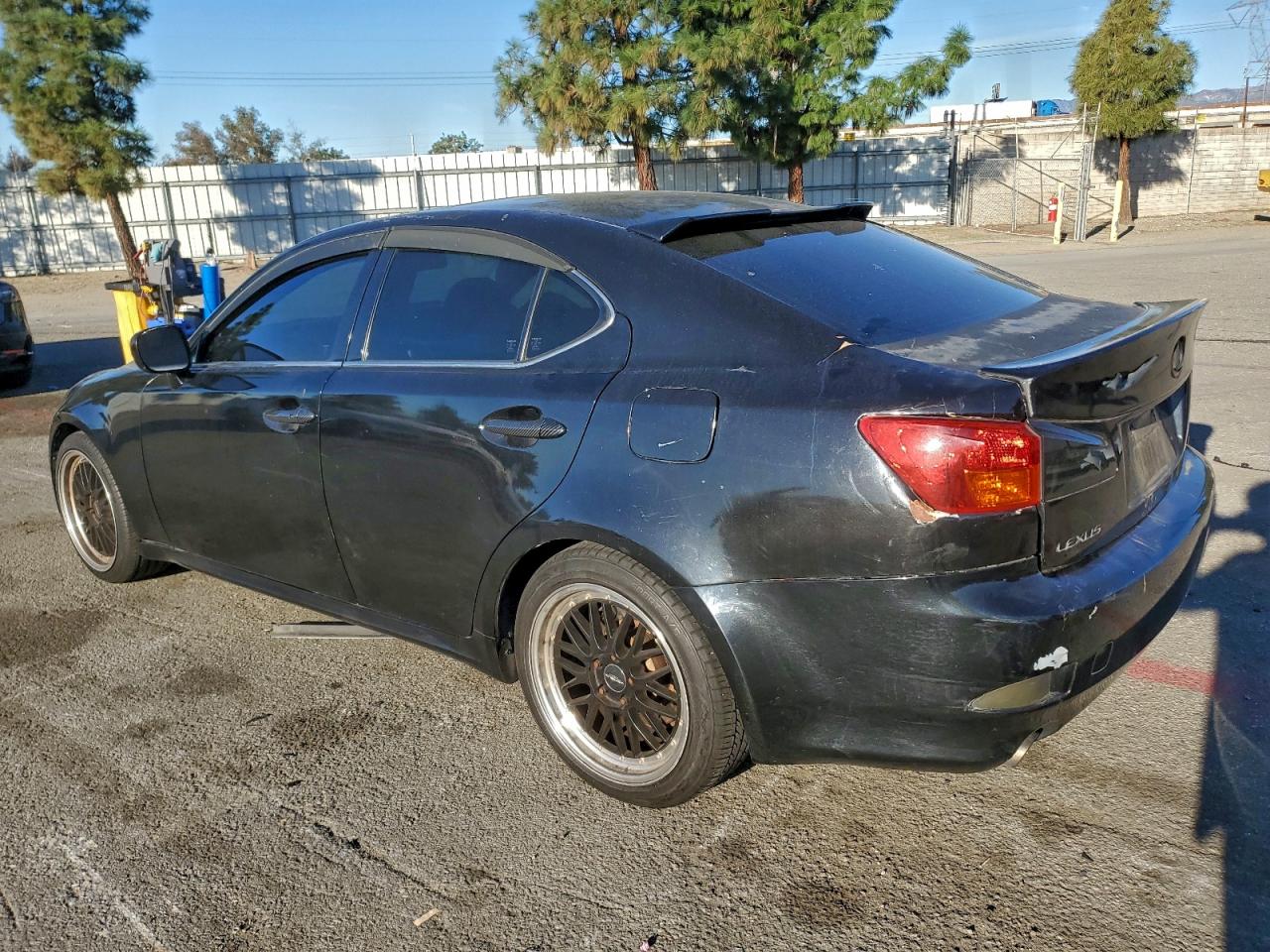 Lexus Is 350 Image 4