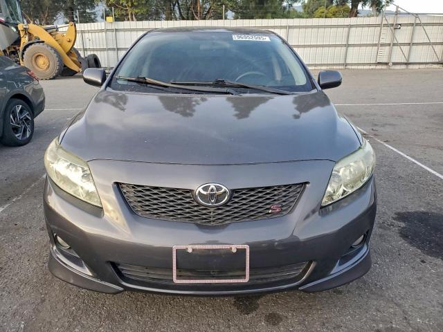 Toyota Corolla Base Image 3