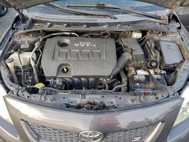 Toyota Corolla Base Image 10