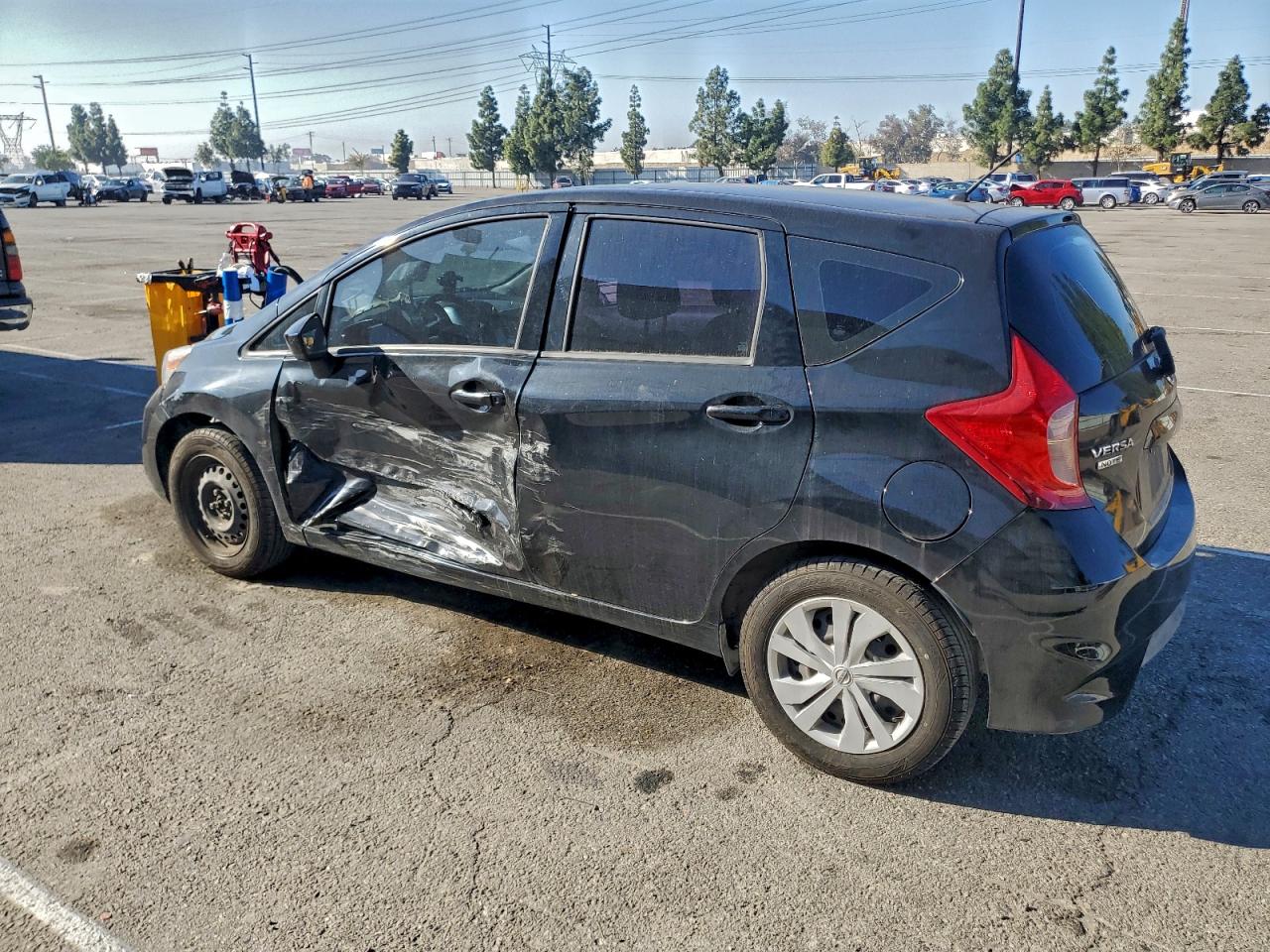 Nissan Versa S Image 2