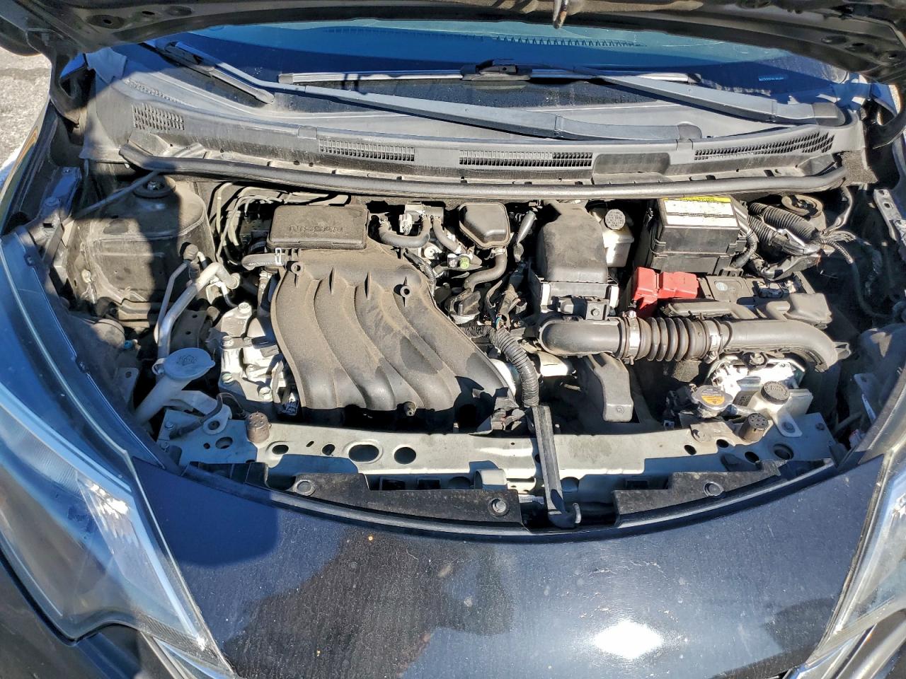 Nissan Versa S Image 4