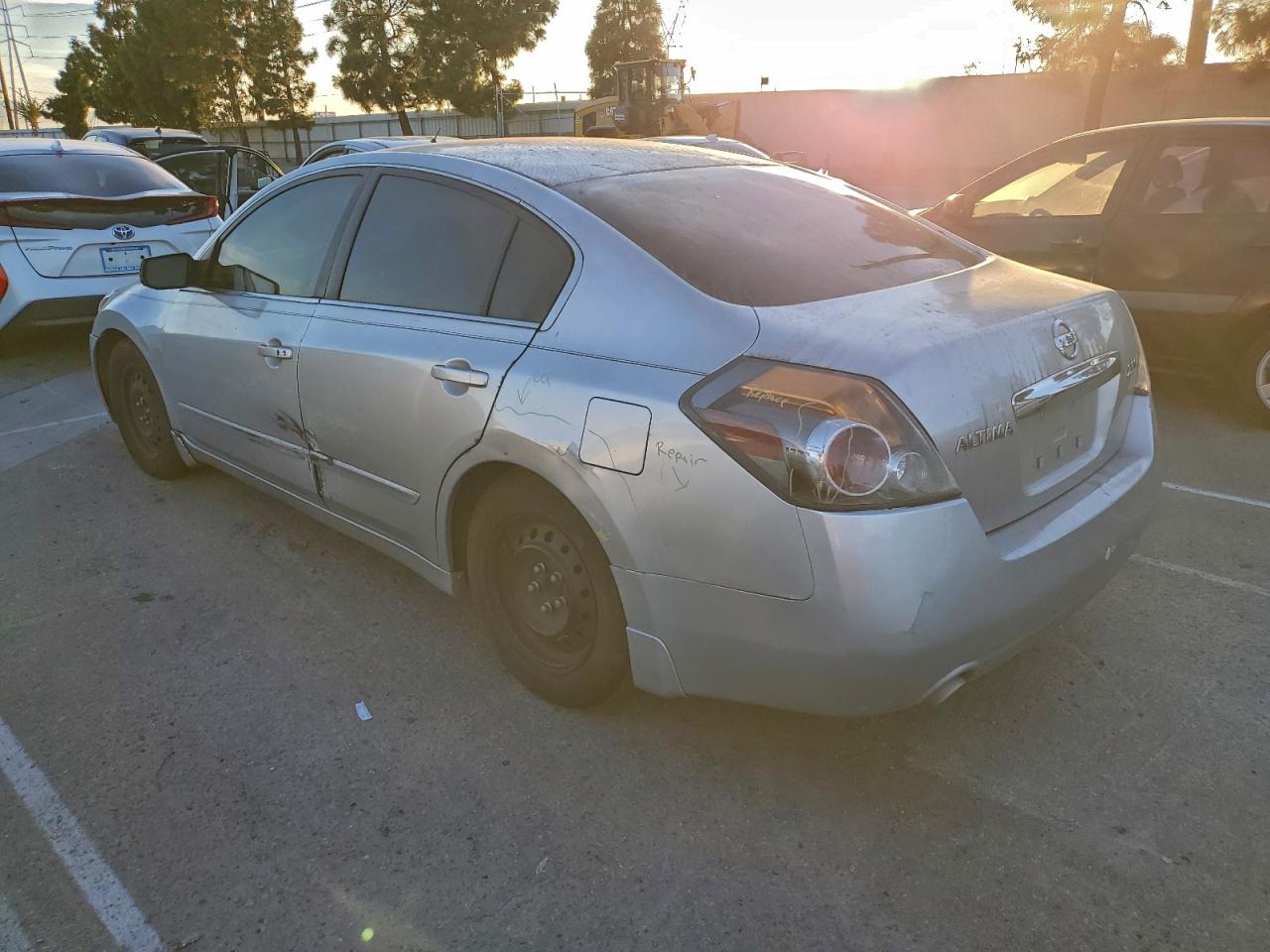 Nissan Altima Base Image 3