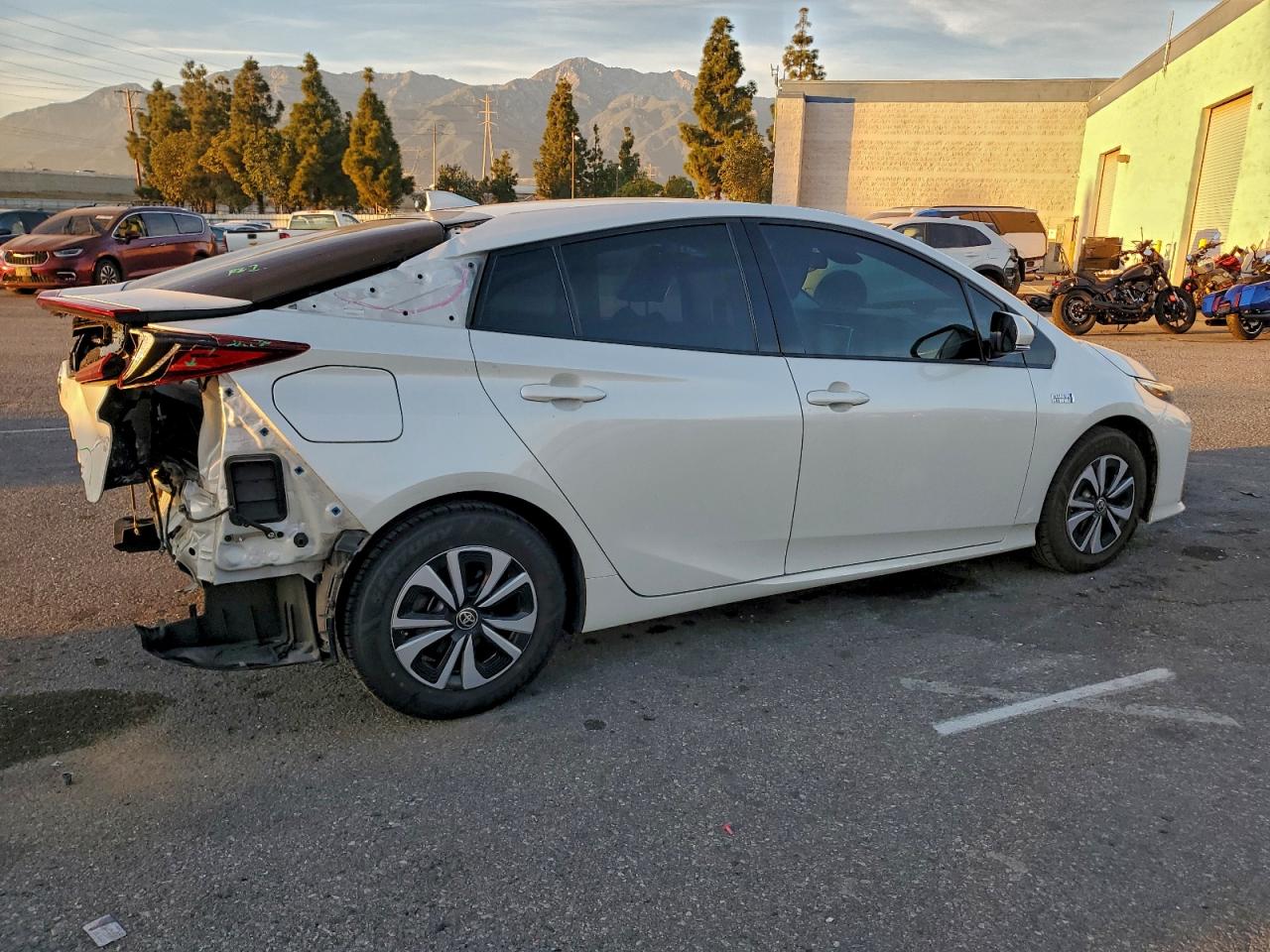 Toyota Prius Image 10