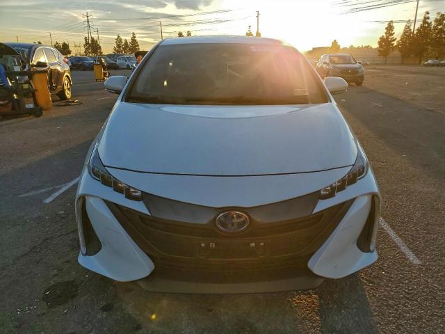 Toyota Prius Image 3