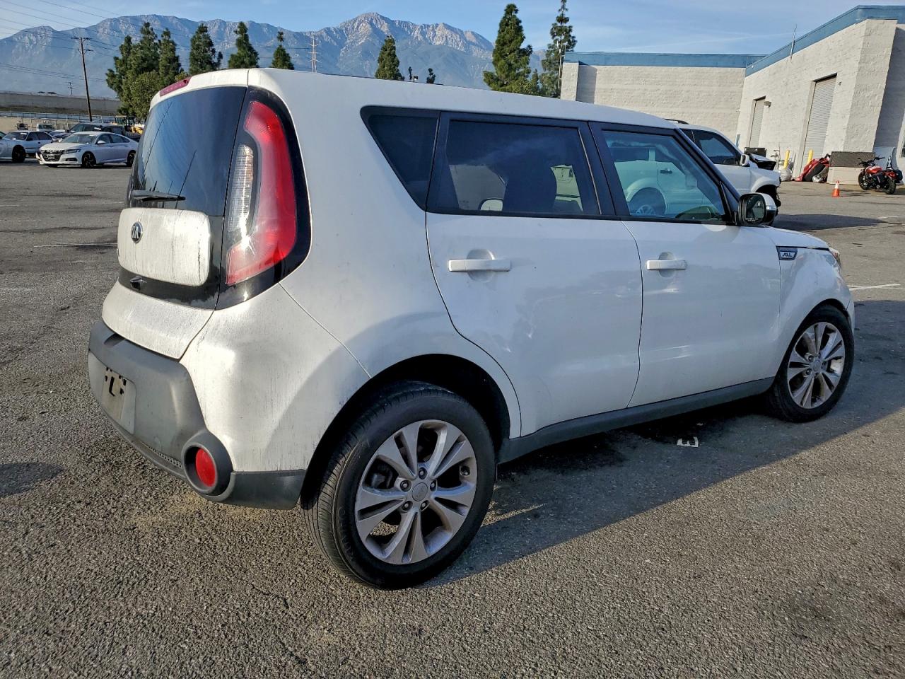 Kia Soul + Image 9
