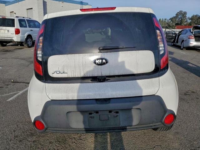 Kia Soul + Image 11