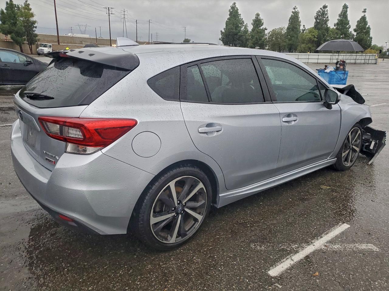 Subaru Impreza Sport Image 2