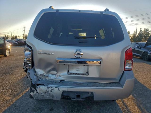 Nissan Pathfinder S Image 5
