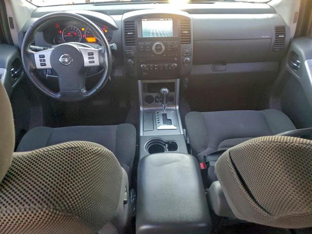 Nissan Pathfinder S Image 8