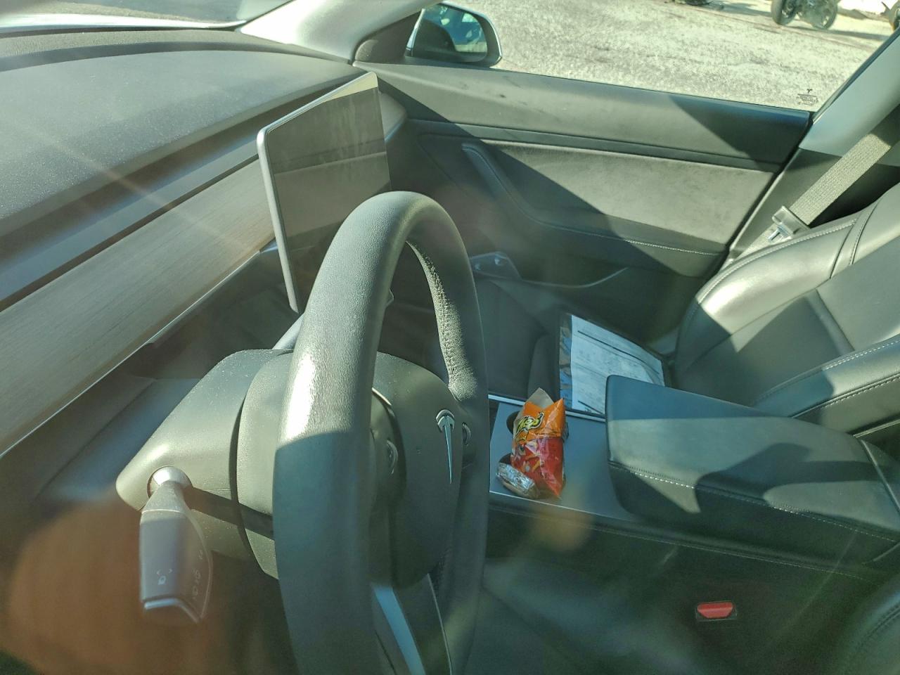 Tesla Model 3 Image 9