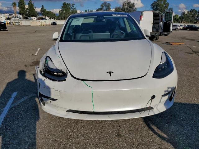 Tesla Model 3 Image 4