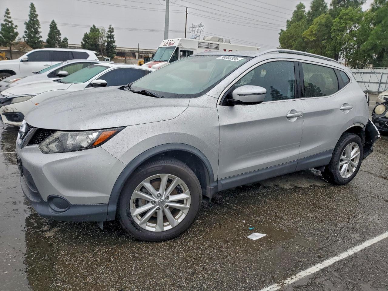 Nissan Rogue S Image 1