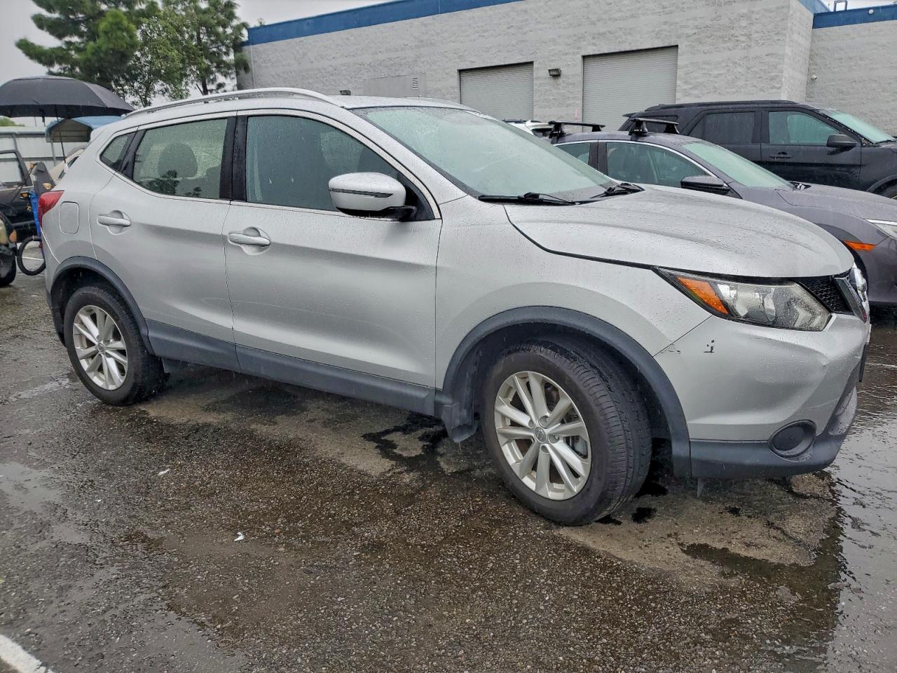 Nissan Rogue S Image 10