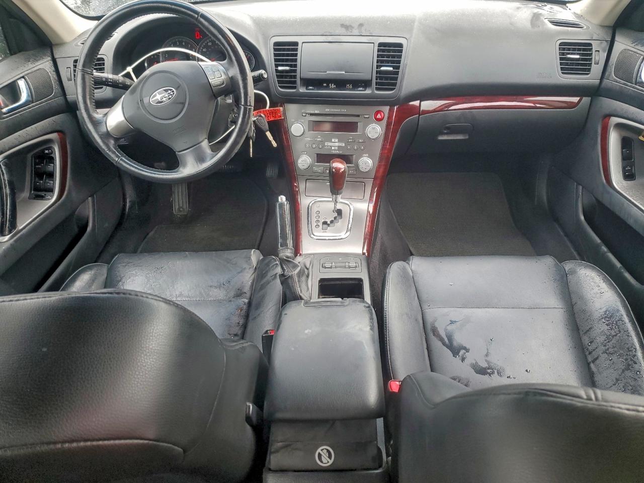 Subaru Outback 2.5i Limited Image 3