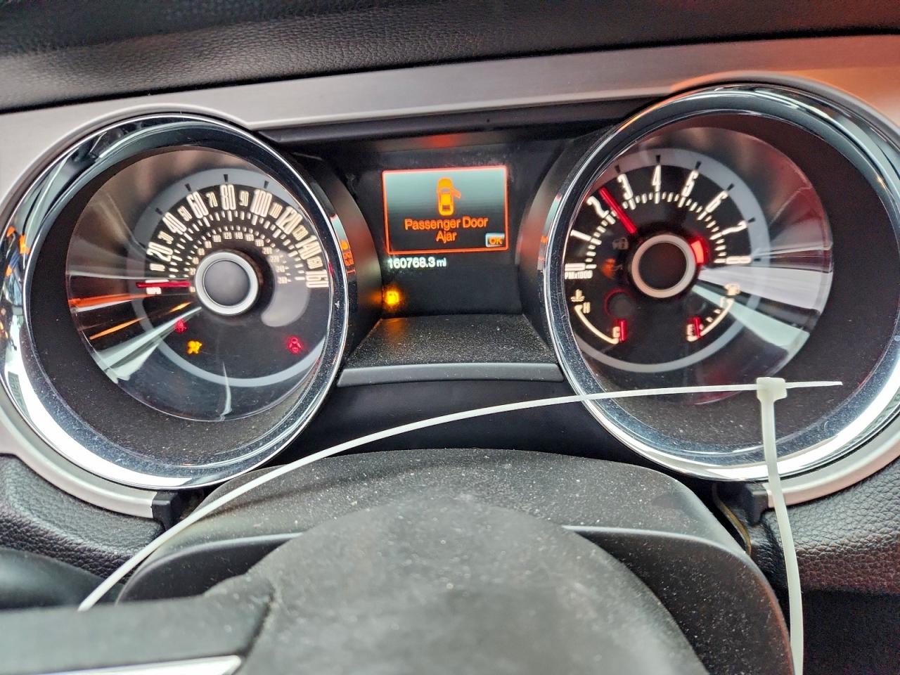 Ford Mustang Image 5