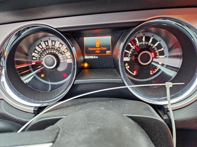 Ford Mustang Image 5