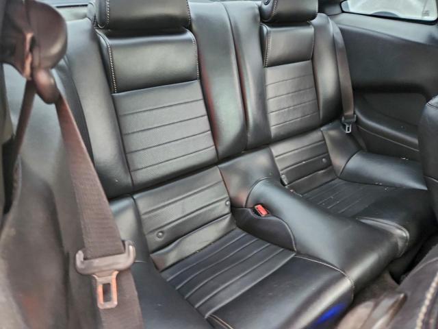 Ford Mustang Image 9