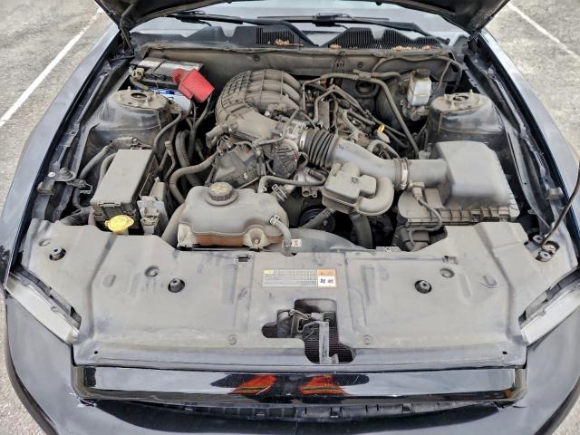 Ford Mustang Image 6