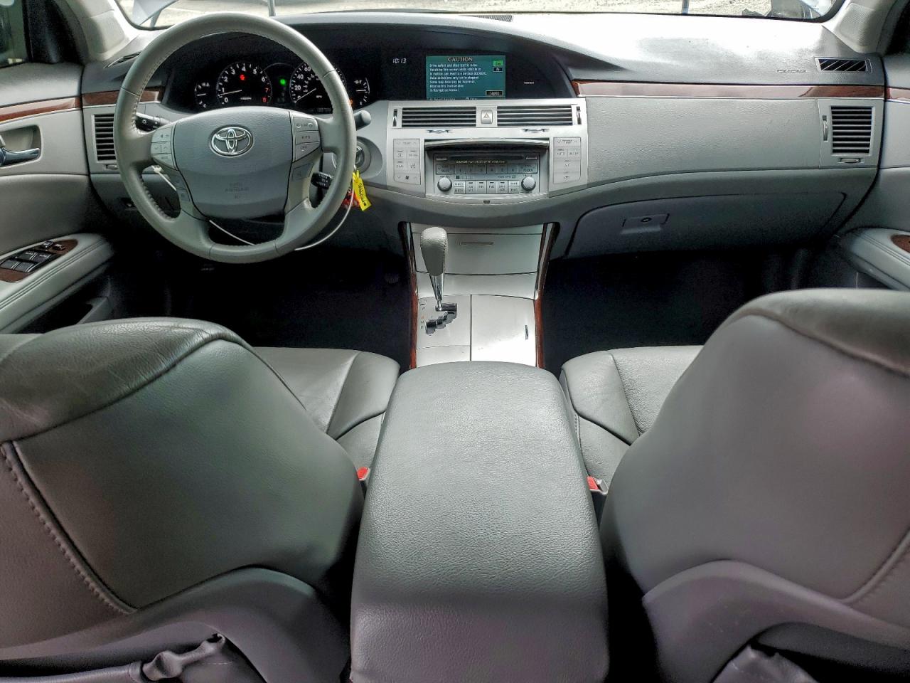 Toyota Avalon Xl Image 10