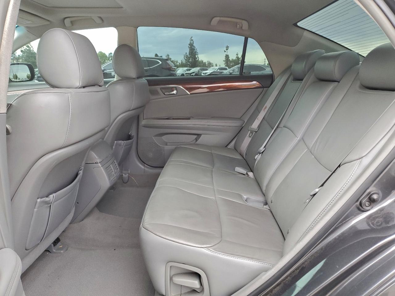 Toyota Avalon Xl Image 7