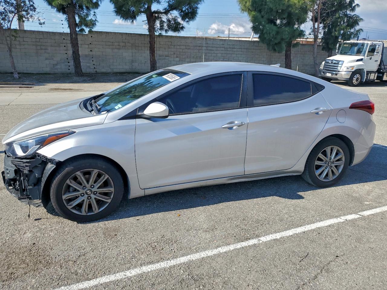 Hyundai ELANTRA Se Image 1