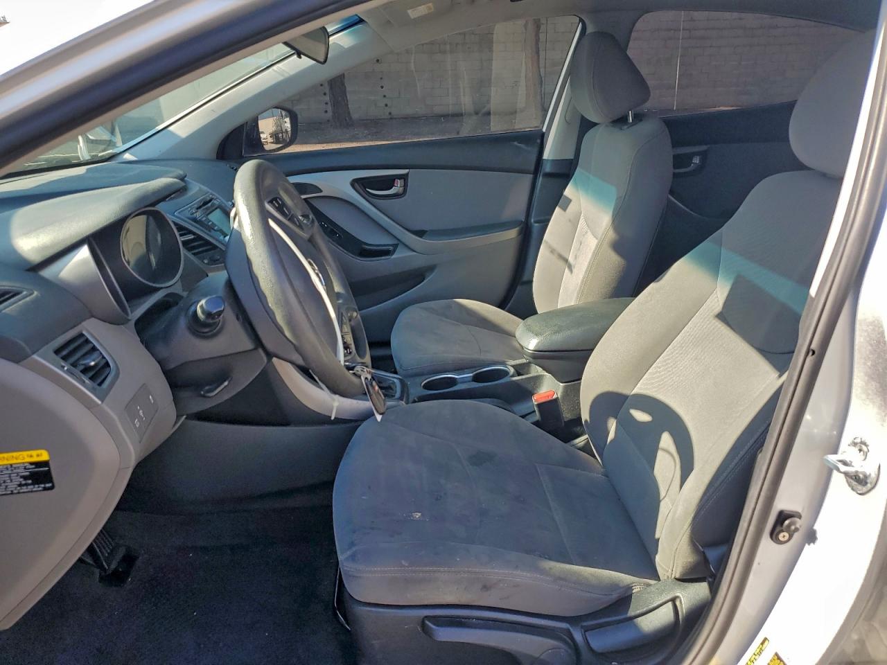 Hyundai ELANTRA Se Image 8