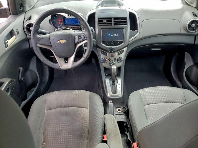 Chevrolet Sonic Ls Image 5