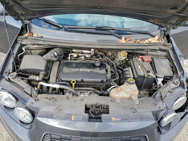 Chevrolet Sonic Ls Image 6