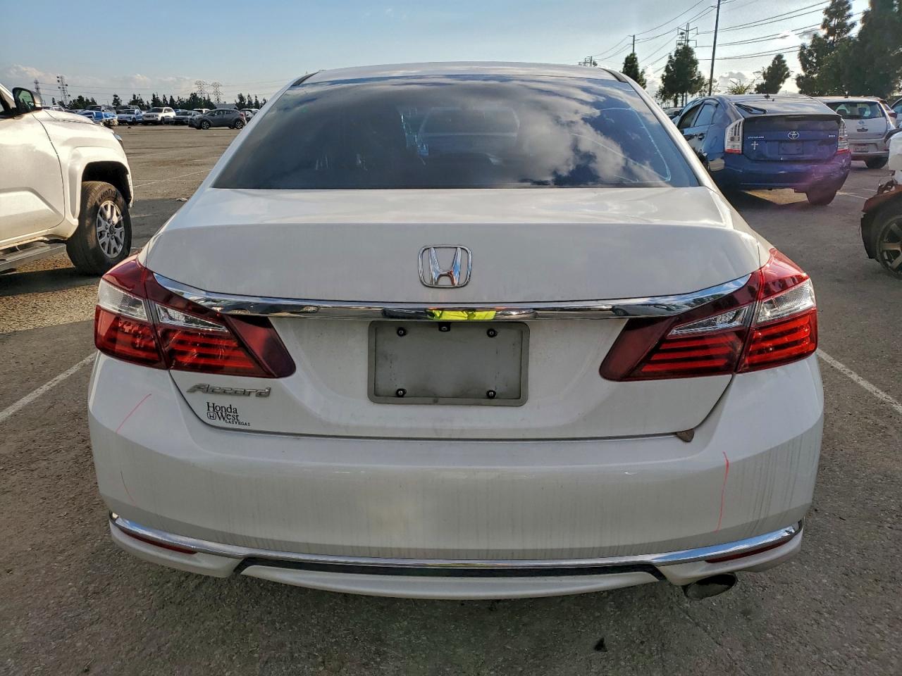 Honda Accord Lx Image 9