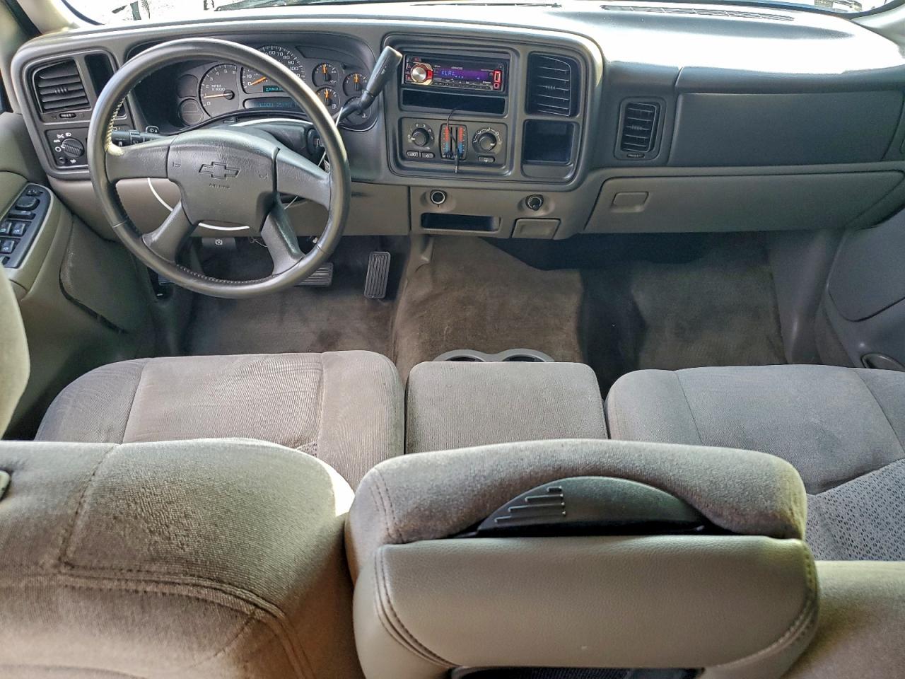 Chevrolet Tahoe C1500 Image 4