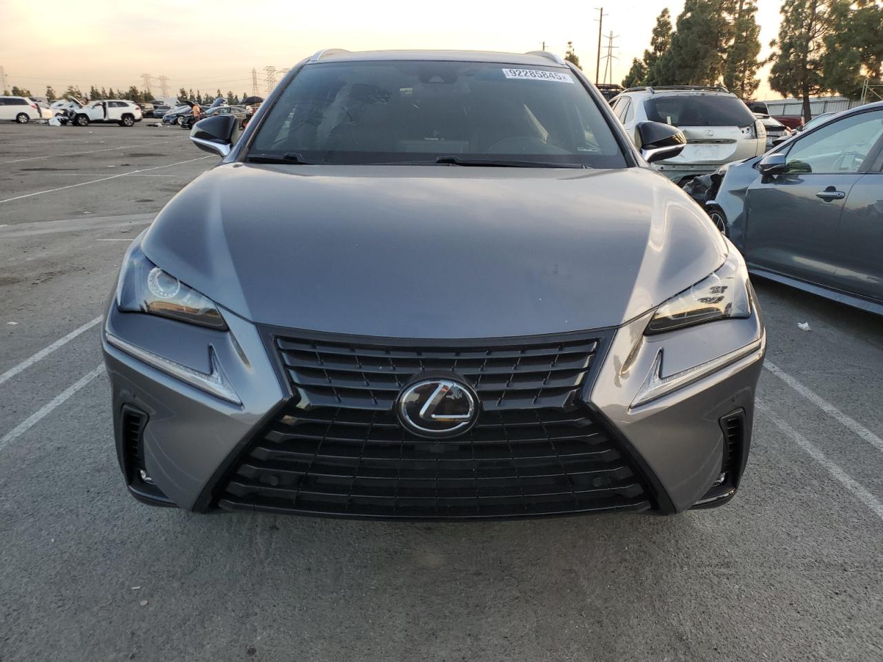 Lexus NX 300 Image 2