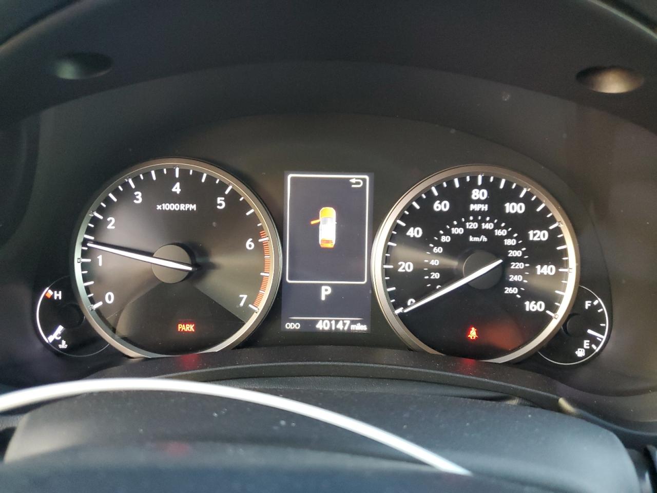 Lexus NX 300 Image 13