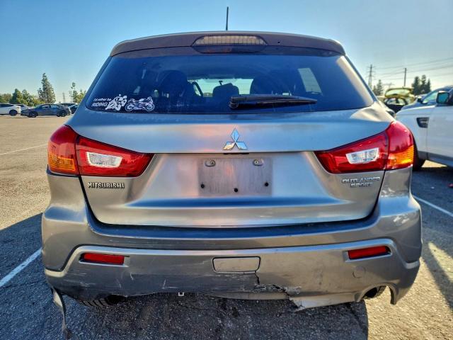 Mitsubishi Outlander Es Image 4