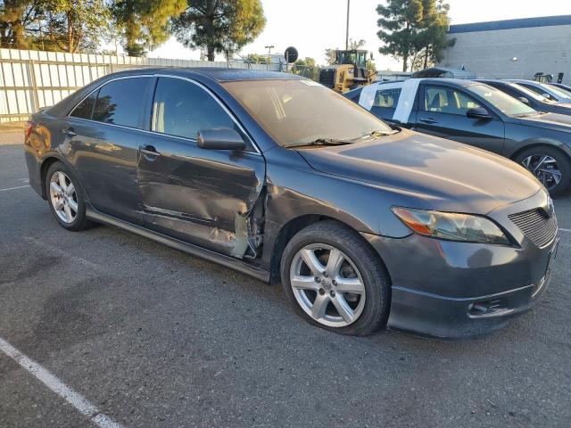 Toyota Camry Base Image 3