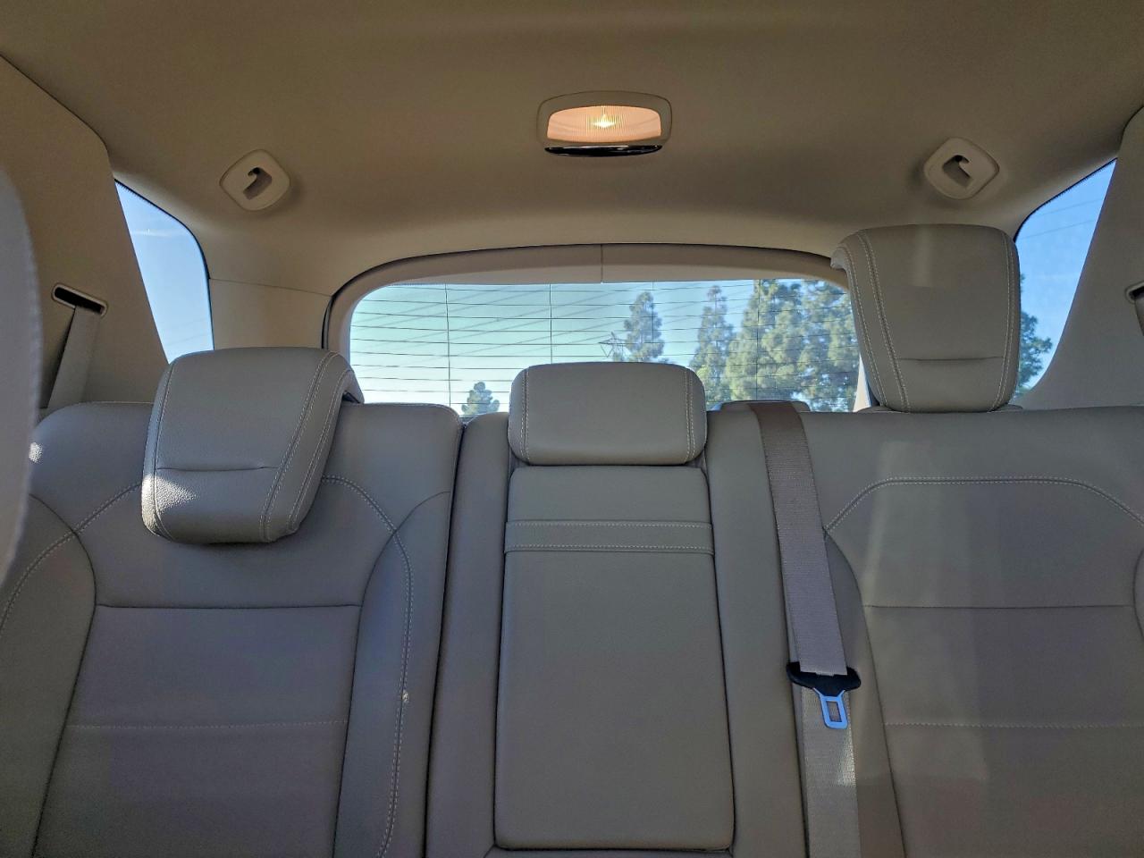 Mercedes-Benz M-Class 350 4matic Image 9