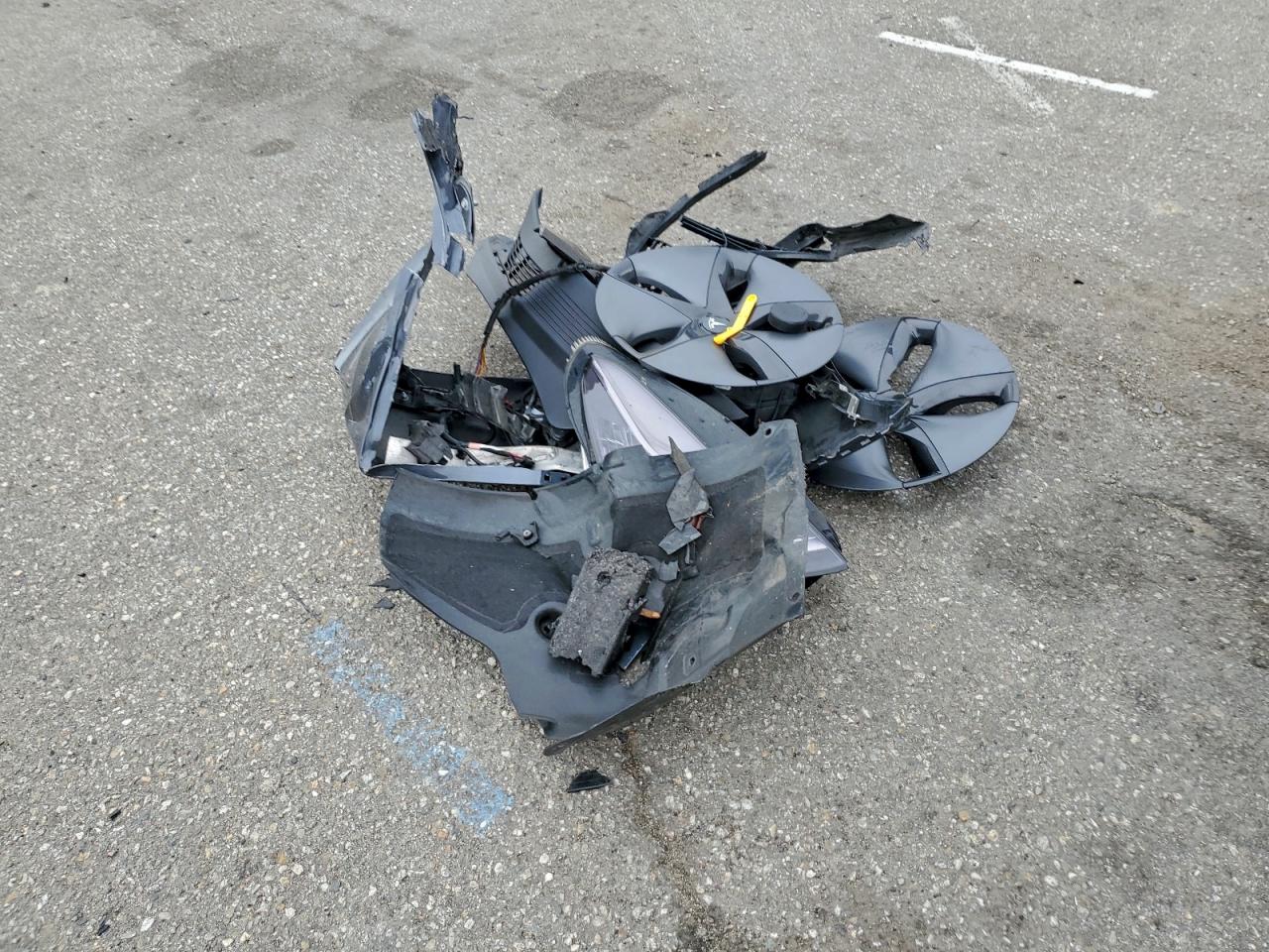 Tesla Model 3 Image 11