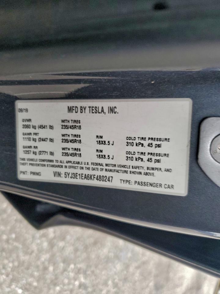 Tesla Model 3 Image 9