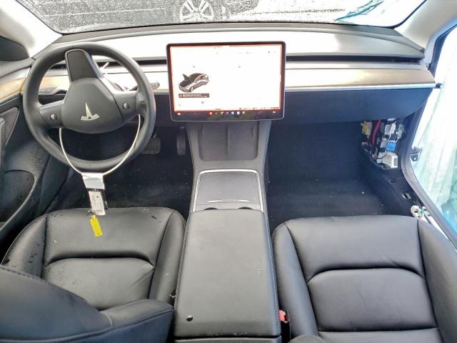 Tesla Model 3 Image 6