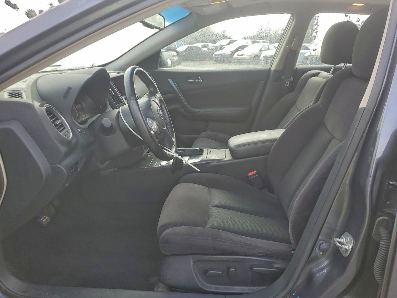 Nissan Maxima S Image 10